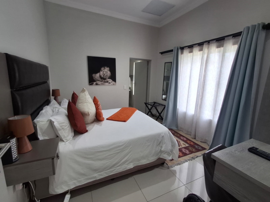 Commercial Property for Sale in Sandbaai Western Cape